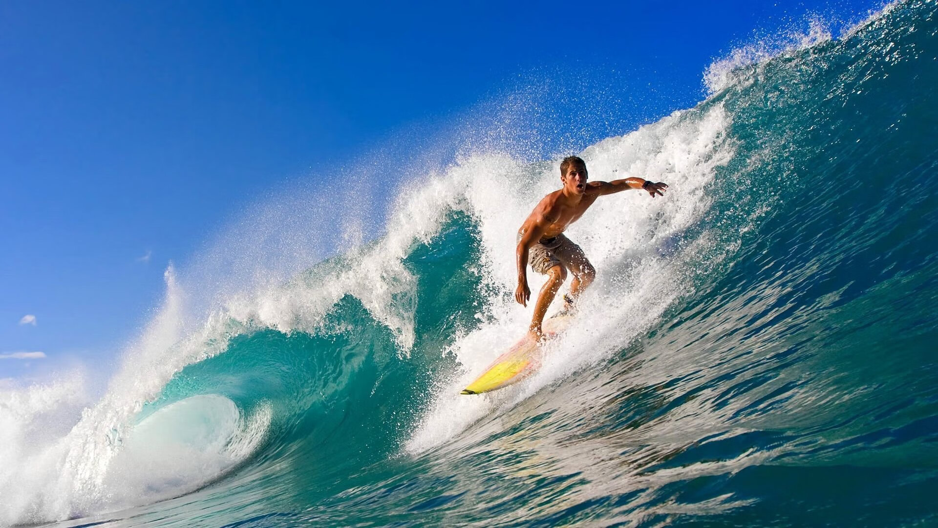 双城记，上海电竞场的Uzi与洛杉矶的紫金狂欢，双城记，上海电竞Uzi与洛杉矶紫金狂欢之夜